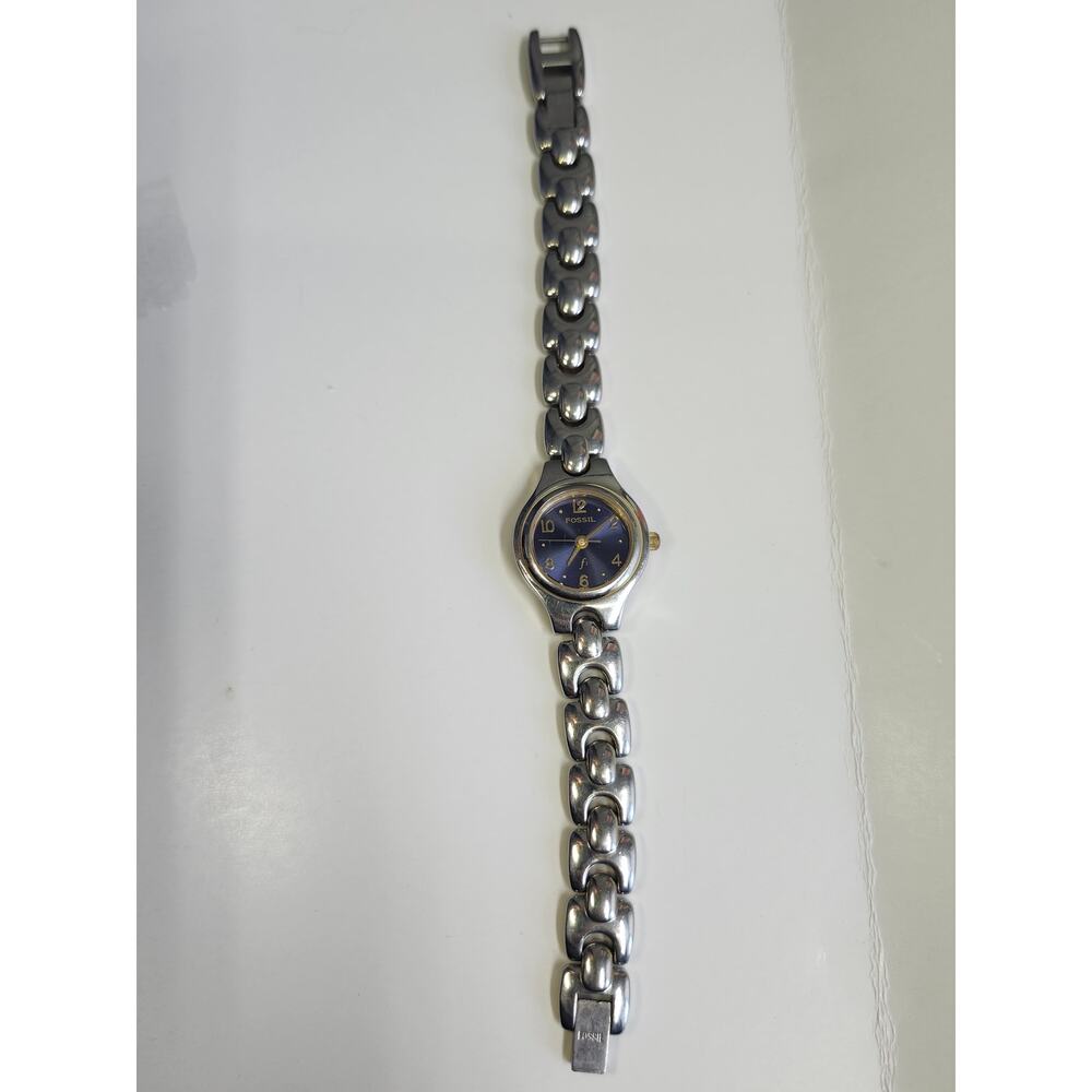 Fossil F2 ladies Blue dial Silver Stainless steel watch 7" ES-8949
